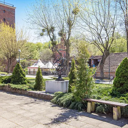 2 Bedroom Beautiful In *