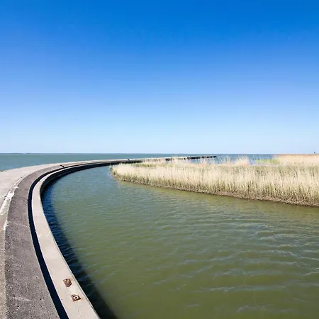 Feriehus 2 Bedroom Beautiful In Frombork